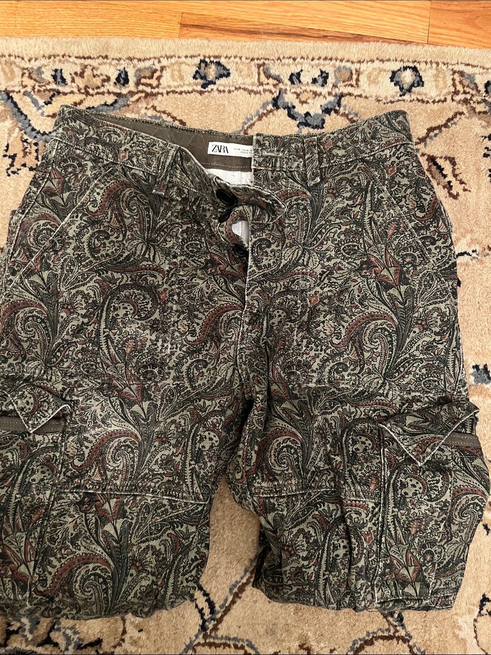 Zara Men Paisley Cargo Shorts — Olive Green with Brown Accents